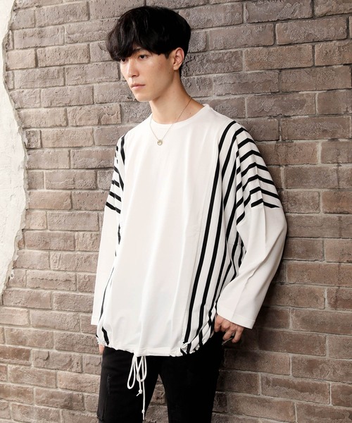 TopIsm(トップイズム)の「【2020 秋冬】ビッグシルエット ドロップショルダー ストライプ切替カットソー(Tシャツ/カットソー・メンズ・ブラック/ベージュ/オフホワイト/カーキ・FREE)」の2枚目の写真