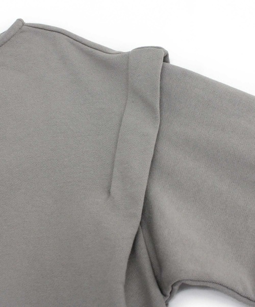 RNA-N（アールエヌエーエヌ）の「M1557 タックショルダー裏毛プルオーバー（スウェット・レディース・グレー/グリーン/スモークピンク/キナリ・MEDIUM）」の14枚目の写真