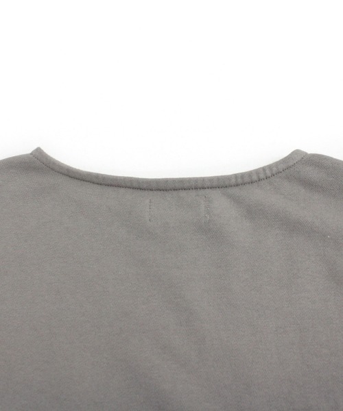 RNA-N（アールエヌエーエヌ）の「M1557 タックショルダー裏毛プルオーバー（スウェット・レディース・グレー/グリーン/スモークピンク/キナリ・MEDIUM）」の17枚目の写真