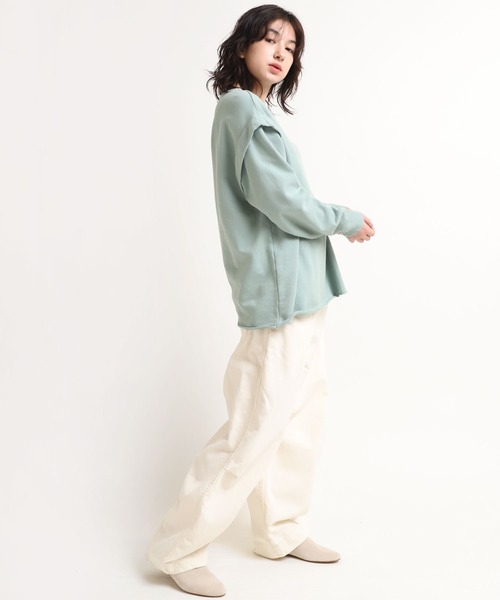 RNA-N（アールエヌエーエヌ）の「M1557 タックショルダー裏毛プルオーバー（スウェット・レディース・グレー/グリーン/スモークピンク/キナリ・MEDIUM）」の11枚目の写真