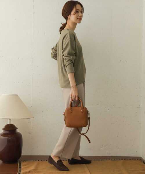 URBAN RESEARCH DOORS(アーバンリサーチドアーズ)の「Vネックリブプルオーバー∴(Tシャツ/カットソー・レディース・チャコールグレー/ベージュ/カーキ/アイボリー・ONE)」の11枚目の写真