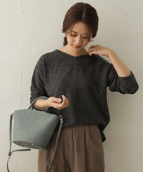 URBAN RESEARCH DOORS(アーバンリサーチドアーズ)の「Vネックリブプルオーバー∴(Tシャツ/カットソー・レディース・チャコールグレー/ベージュ/カーキ/アイボリー・ONE)」の12枚目の写真