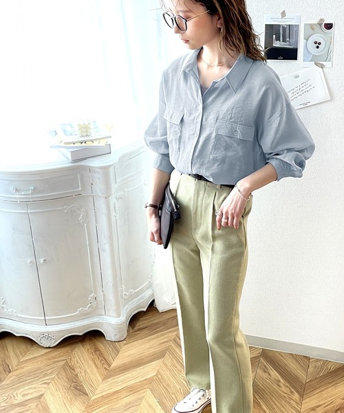 きらり、光沢感。ゆったりシアーシャツ