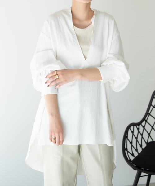 Solace（ソレイス）の「キーネックボリュームブラウス/solace（シャツ/ブラウス・レディース・ホワイト/ブラック・FREE）」の20枚目の写真