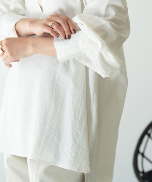 Solace（ソレイス）の「キーネックボリュームブラウス/solace（シャツ/ブラウス・レディース・ホワイト/ブラック・FREE）」の10枚目の写真
