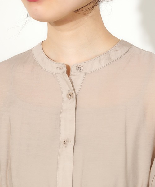 natural couture（ナチュラルクチュール）の「たっぷりギャザー2WAYティアードシャツワンピース（ワンピース・レディース・ブラック/ベージュ/オフホワイト/サックスブルー・FREE）」の8枚目の写真
