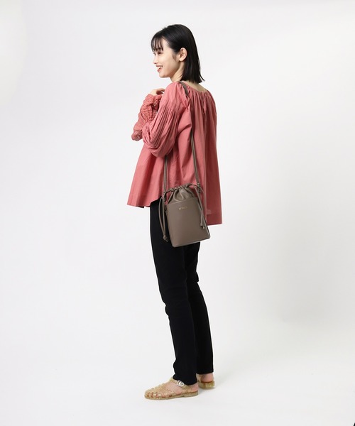 ROVERETO（ロベレート）の「【 ROVERETO 】バケツバッグ FEGRVT22（ショルダーバッグ・レディース・グレイッシュベージュ/その他/ブラック・FREE）」の13枚目の写真