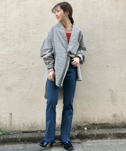 Kastane(カスタネ)の「【Thank Mat'l.】リサイクルヤーンフリンジデニム(デニムパンツ・レディース・ブラック/インディゴブルー・1/2)」の18枚目の写真