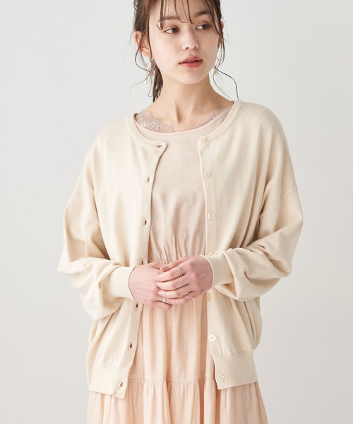 earth music&ecology（アースミュージックアンドエコロジー）の「【WEB限定】2WAYクルーネックニットカーディガン ＊（カーディガン/ボレロ・レディース・ブラック/ネイビー/ブラウン/レッド/オフホワイト/サックスブルー/ピンク/ターコイズブルー/ブルー/グリーン/ミント/マスタード/ラベンダー/ピンクベージュ/オレンジ系その他/その他8/ロイヤルブルー/ライトベージュ/チェリーレッド/ライトグレー系1/ライトグレー系2・SMALL/MEDIUM）」の21枚目の写真