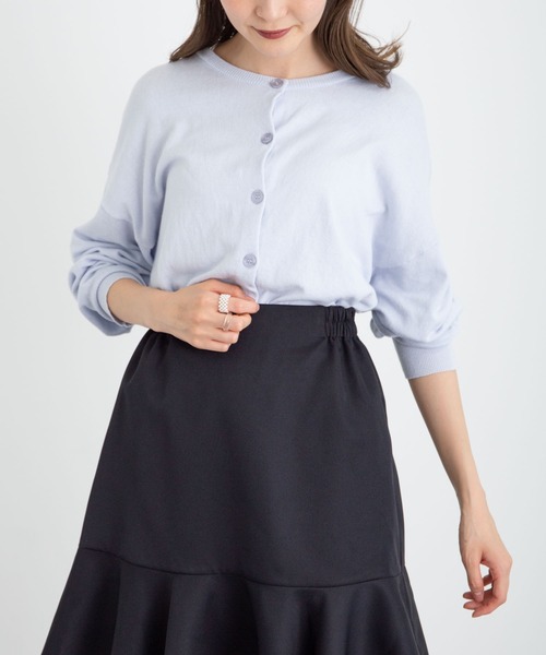 earth music&ecology（アースミュージックアンドエコロジー）の「【WEB限定】2WAYクルーネックニットカーディガン ＊（カーディガン/ボレロ・レディース・ブラック/ネイビー/ブラウン/レッド/オフホワイト/サックスブルー/ピンク/ターコイズブルー/ブルー/グリーン/ミント/マスタード/ラベンダー/ピンクベージュ/オレンジ系その他/その他8/ロイヤルブルー/ライトベージュ/チェリーレッド/ライトグレー系1/ライトグレー系2・SMALL/MEDIUM）」の10枚目の写真