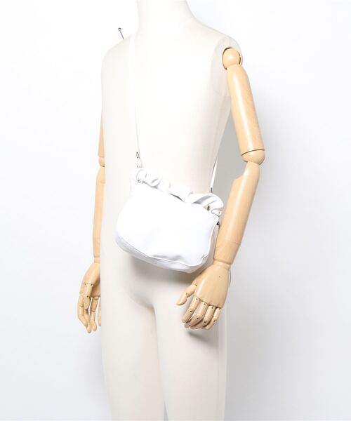 flower（フラワー）の「ギャザーハンドルバッグ（ハンドバッグ・レディース・ホワイト/ブルー・FREE）」の13枚目の写真