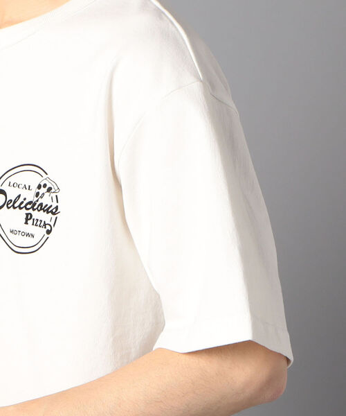 GLOSTER（グロスター）の「バックプリント/前面プリント/ワンポイントロゴ　イラストデザイン　クルーネック半袖Tシャツ（Tシャツ/カットソー・メンズ・ベージュ/オフホワイト/サックスブルー・M/L/XL）」の5枚目の写真