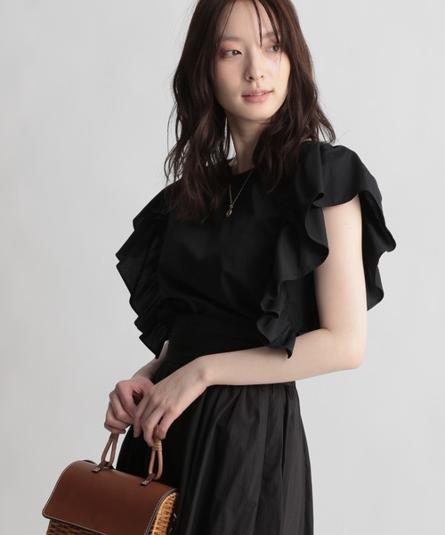 Andemiu(アンデミュウ)の「ソデフリルブラウス948031(シャツ/ブラウス・レディース・ブラック/オフホワイト/オレンジ・FREE)」の2枚目の写真