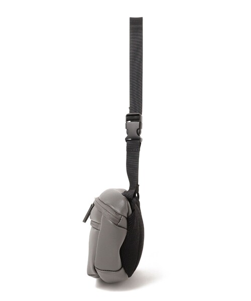 BEAMS LIGHTS（ビームスライツ）の「【WEB限定】BEAMS LIGHTS / マイクロファイバー ウェストポーチ（ボディバッグ/ウエストポーチ・メンズ・ブラック/ダークグリーン/グレー/ブラウン系その他5・ONE SIZE）」の8枚目の写真