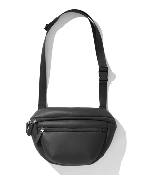 BEAMS LIGHTS（ビームスライツ）の「【WEB限定】BEAMS LIGHTS / マイクロファイバー ウェストポーチ（ボディバッグ/ウエストポーチ・メンズ・ブラック/ダークグリーン/グレー/ブラウン系その他5・ONE SIZE）」の13枚目の写真