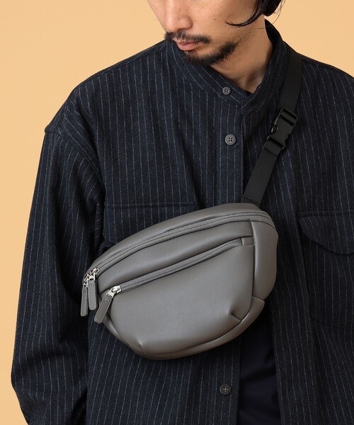 BEAMS LIGHTS（ビームスライツ）の「【WEB限定】BEAMS LIGHTS / マイクロファイバー ウェストポーチ（ボディバッグ/ウエストポーチ・メンズ・ブラック/ダークグリーン/グレー/ブラウン系その他5・ONE SIZE）」の3枚目の写真