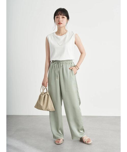 earth music&ecology（アースミュージックアンドエコロジー）の「シャイニーサテンパンツ ＊（その他パンツ・レディース・ブルー/パープル/ミント・FREE）」の20枚目の写真