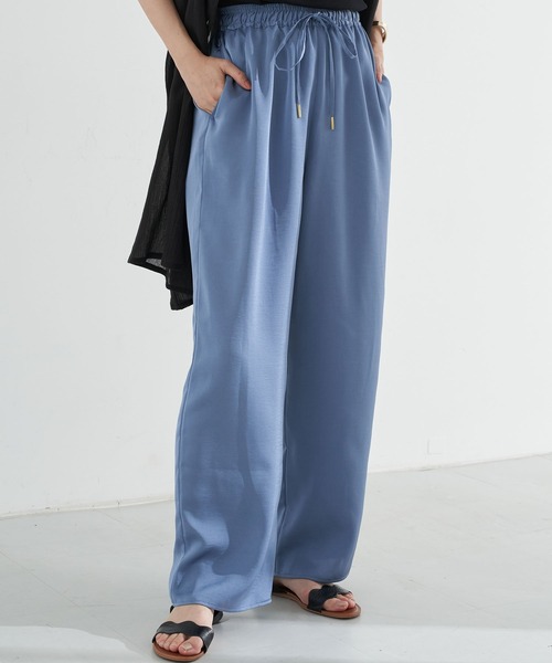 earth music&ecology（アースミュージックアンドエコロジー）の「シャイニーサテンパンツ ＊（その他パンツ・レディース・ブルー/パープル/ミント・FREE）」の3枚目の写真