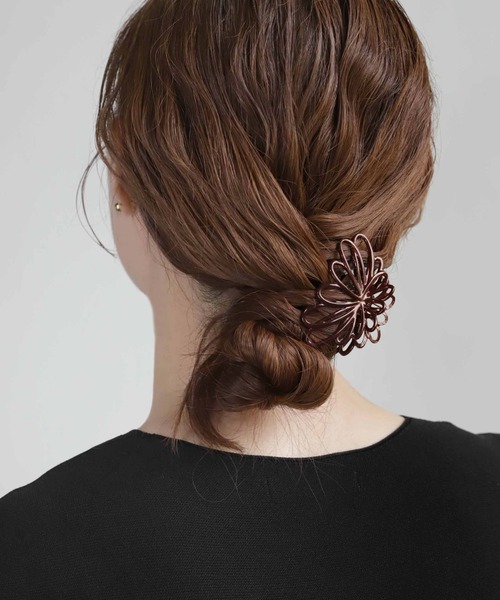 ANEMONE（アネモネ）の「メタルフラワーバンス[M]【動画あり】（バレッタ/ヘアクリップ・レディース・ブラウン/ゴールド/シルバー・FREE）」の10枚目の写真