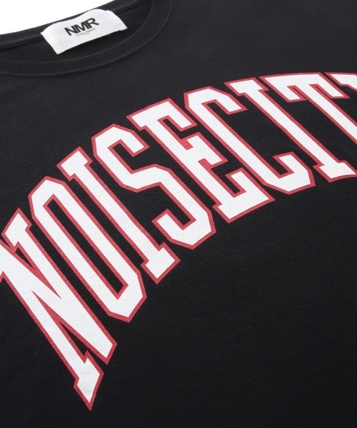 NOISE MAKER(ノイズメーカー)の「カレッジロゴオーバーサイズTシャツ|クルーネック半袖(Tシャツ/カットソー・レディース・サックスブルー/ホワイト/ブラック・34/36/38)」の10枚目の写真