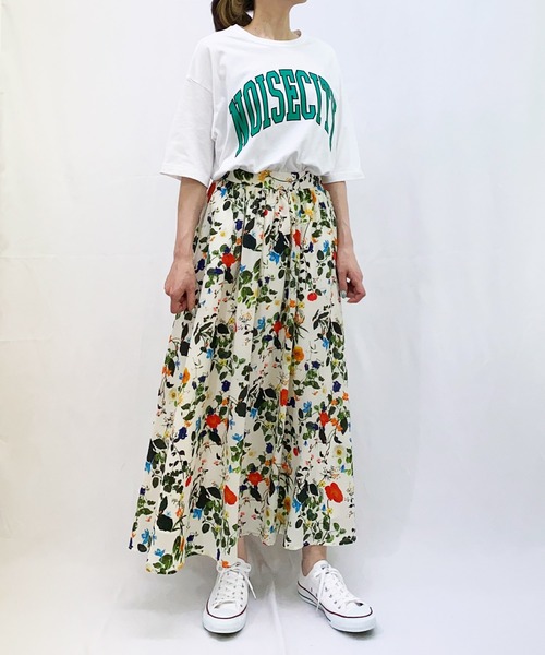 NOISE MAKER(ノイズメーカー)の「カレッジロゴオーバーサイズTシャツ|クルーネック半袖(Tシャツ/カットソー・レディース・サックスブルー/ホワイト/ブラック・34/36/38)」の6枚目の写真