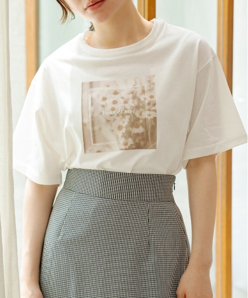 OLIVE des OLIVE（オリーブデオリーブ）の「emo-photoプリントTシャツ（Tシャツ/カットソー・レディース・オフホワイト/ピンク/アイボリー・FREE）」の19枚目の写真