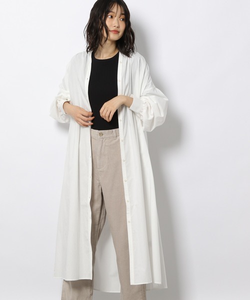 LAKOLE(ラコレ)の「ソフトコットンギャザーヨークワンピース / 216706(シャツワンピース・レディース・テラコッタ/オフホワイト/ミント/ブラック/チャコールグレー・MEDIUM/SMALL)」の2枚目の写真