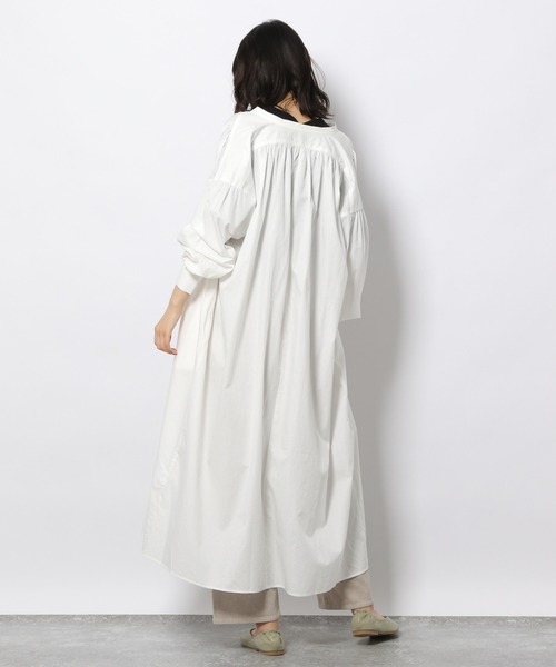 LAKOLE(ラコレ)の「ソフトコットンギャザーヨークワンピース / 216706(シャツワンピース・レディース・テラコッタ/オフホワイト/ミント/ブラック/チャコールグレー・MEDIUM/SMALL)」の17枚目の写真