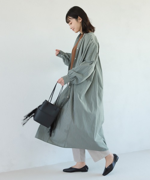 LAKOLE(ラコレ)の「ソフトコットンギャザーヨークワンピース / 216706(シャツワンピース・レディース・テラコッタ/オフホワイト/ミント/ブラック/チャコールグレー・MEDIUM/SMALL)」の8枚目の写真