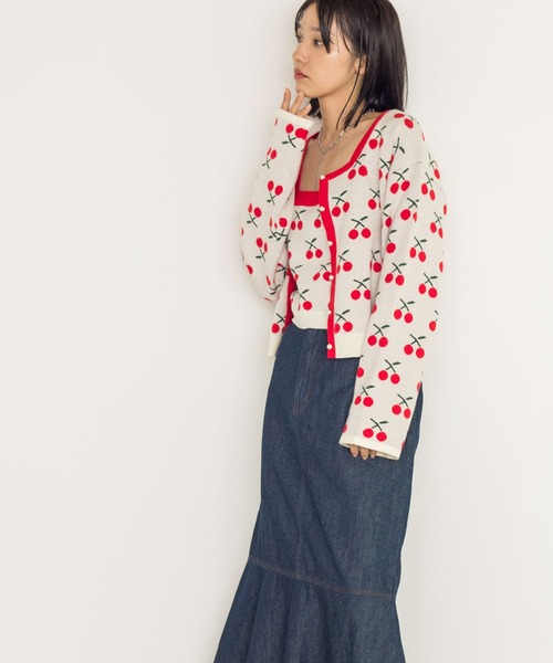 w closet（ダブルクローゼット）の「12Gチェリー柄カーディガン（カーディガン/ボレロ・レディース・ホワイト/ブラック・FREE）」の10枚目の写真