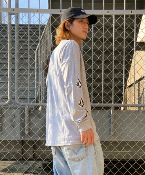 VOLCOM（ボルコム）の「VOLCOM/ボルコム スリーブプリント ロンT A3632100（Tシャツ/カットソー・メンズ・ホワイト/ブラック/グレー・S/M/L/XL）」の15枚目の写真
