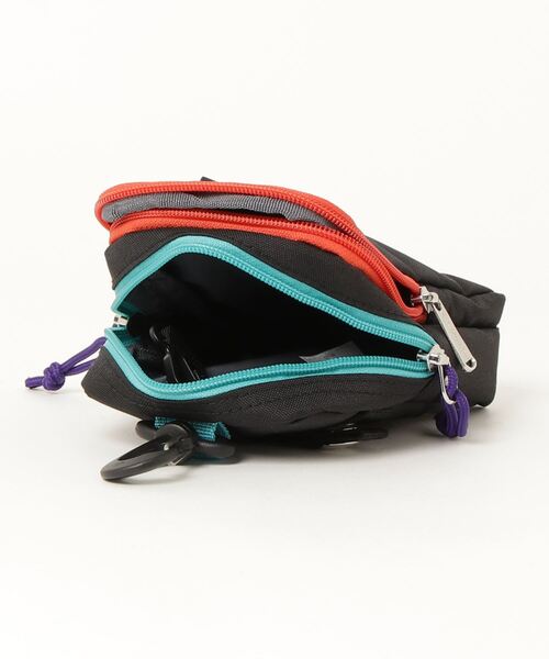 Columbia（コロンビア）の「Columbia Niobe VI / コロンビア ナイオベ（ポーチ・メンズ・ブラック・ONE SIZE）」の2枚目の写真