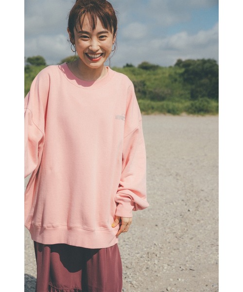 haco!（ハコ）の「【高橋愛さんコラボ】ユニセックスで着られる バックフォトプリントのPBPオーガニックコットンスウェット by LOVE&PEACE PROJECT（スウェット・レディース・ピンク・LARGE/MEDIUM）」の19枚目の写真