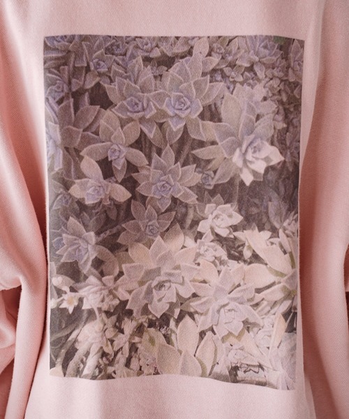 haco!（ハコ）の「【高橋愛さんコラボ】ユニセックスで着られる バックフォトプリントのPBPオーガニックコットンスウェット by LOVE&PEACE PROJECT（スウェット・レディース・ピンク・LARGE/MEDIUM）」の12枚目の写真