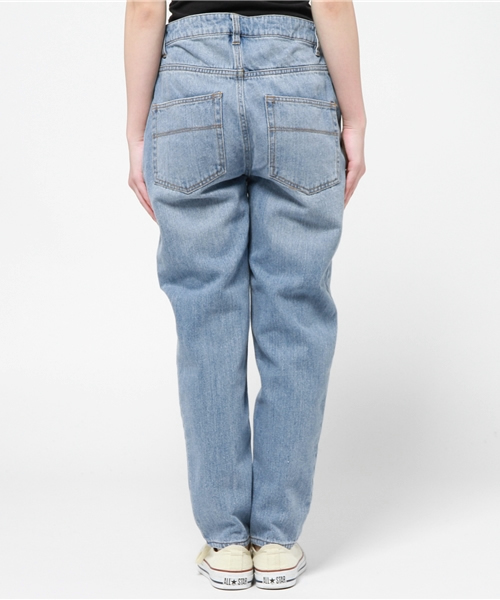 Kastane（カスタネ）の「【Kastane】ダメージデニムパンツ（デニムパンツ・レディース・ライトブルー・SMALL/MEDIUM）」の4枚目の写真