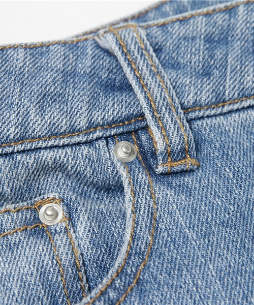 Kastane（カスタネ）の「【Kastane】ダメージデニムパンツ（デニムパンツ・レディース・ライトブルー・SMALL/MEDIUM）」の13枚目の写真