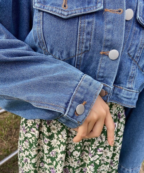 esutoreja(エストレジャ)の「パワショルショートデニムジャケット(デニムジャケット・レディース・ブルー/ライトブルー・FREE)」の17枚目の写真