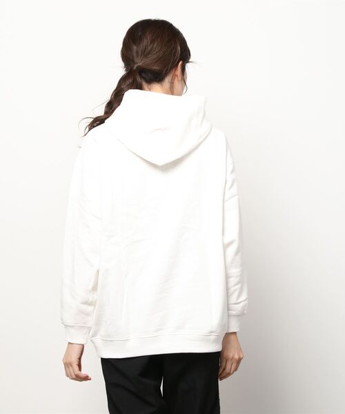 EDWIN（エドウィン）の「C17 シーセブンティーン スウェット プルオーバーパーカー（パーカー・レディース・ホワイト・フリー）」の4枚目の写真