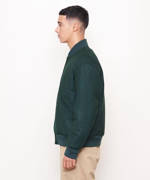 UNITED ARROWS & SONS(ユナイテッドアローズアンドサンズ)の「<UNITED ARROWS & SONS> FLN VARSITY JACKET/スタッフジャンパー(スタジャン・メンズ・ベージュ/ケリー・S/M/L)」の4枚目の写真