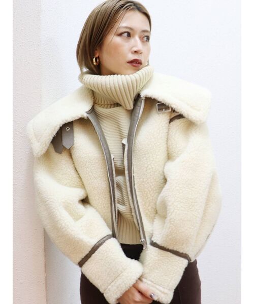 MURUA(ムルーア)の「オーバーカラーショートボアブルゾン(ブルゾン・レディース・アイボリー/ブラック・FREE)」の7枚目の写真