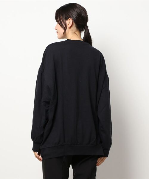 Levi's（リーバイス）の「【Levi's】グラフィックスウェット（スウェット・レディース・ブラック・M/S/L）」の3枚目の写真