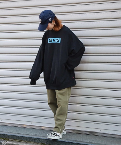 Levi's（リーバイス）の「【Levi's】グラフィックスウェット（スウェット・レディース・ブラック・M/S/L）」の5枚目の写真