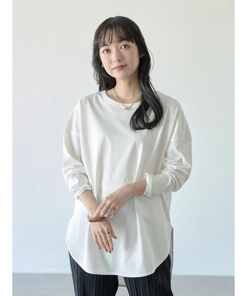 earth music&ecology（アースミュージックアンドエコロジー）の「ラウンドヘムカットチュニック（Tシャツ/カットソー・レディース・オフホワイト・FREE）」の3枚目の写真