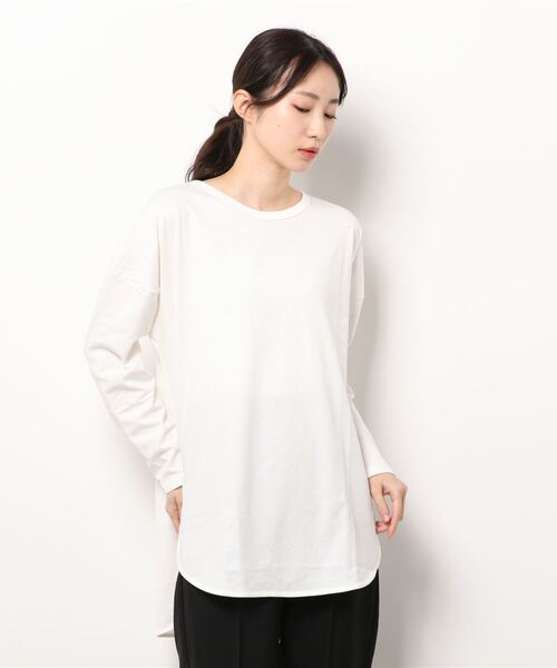 earth music&ecology（アースミュージックアンドエコロジー）の「ラウンドヘムカットチュニック（Tシャツ/カットソー・レディース・オフホワイト・FREE）」の2枚目の写真