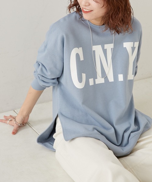 CIAOPANIC TYPY(チャオパニックティピー)の「BIGカレッジロゴサイドスリットスウェット(スウェット・レディース・チャコールグレー/ライトグレー/オフホワイト/サックスブルー・ONE SIZE)」の10枚目の写真