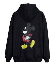 DELUXE（デラックス）の「DELUXE x Disney Pullover sweat