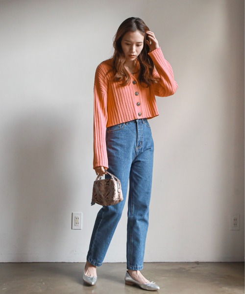 feepur（フェピュール）の「ワイドリブショート丈カーディガン（カーディガン/ボレロ・レディース・オフホワイト/ブラック/ベージュ/オリーブ/オレンジ・MEDIUM）」の6枚目の写真