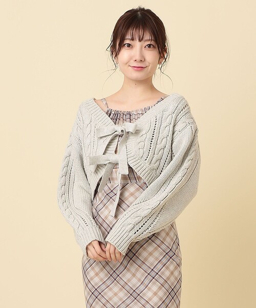 DEICY（デイシー）の「ケーブルリボンボレロ（ニット/セーター・レディース・グレー/オフホワイト/ピンク・FREE）」の16枚目の写真