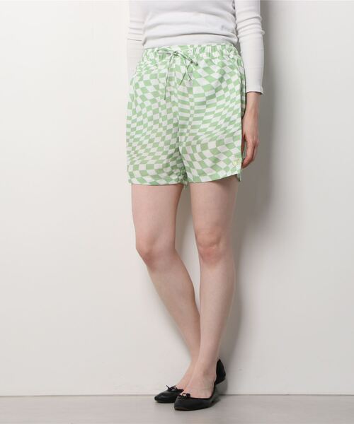 KIRSH(キルシー)の「KIRSH TONE ON TONE CHERRY CHECK PATTERN PANTS KH/チェリーパターンショートパンツ(その他パンツ・レディース・ブラック/イエロー/グリーン・SMALL/MEDIUM)」の17枚目の写真