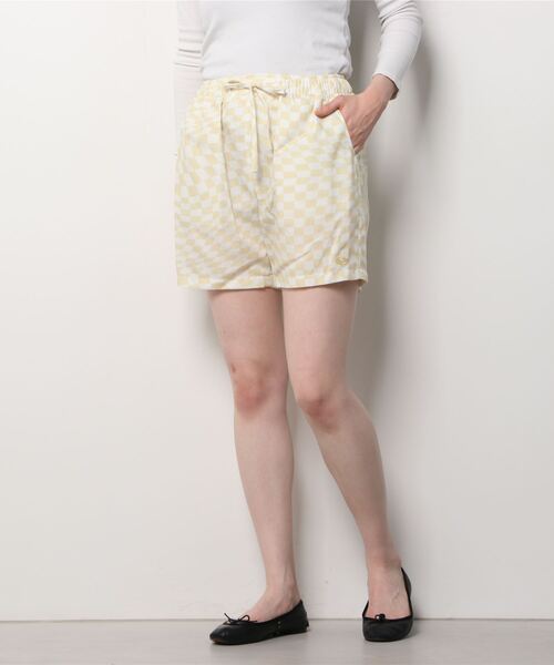 KIRSH(キルシー)の「KIRSH TONE ON TONE CHERRY CHECK PATTERN PANTS KH/チェリーパターンショートパンツ(その他パンツ・レディース・ブラック/イエロー/グリーン・SMALL/MEDIUM)」の18枚目の写真